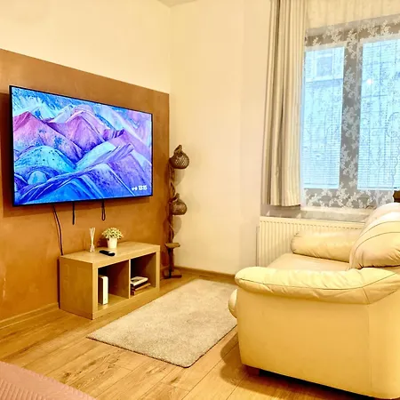 Kate - Old Town Lägenhet Bratislava